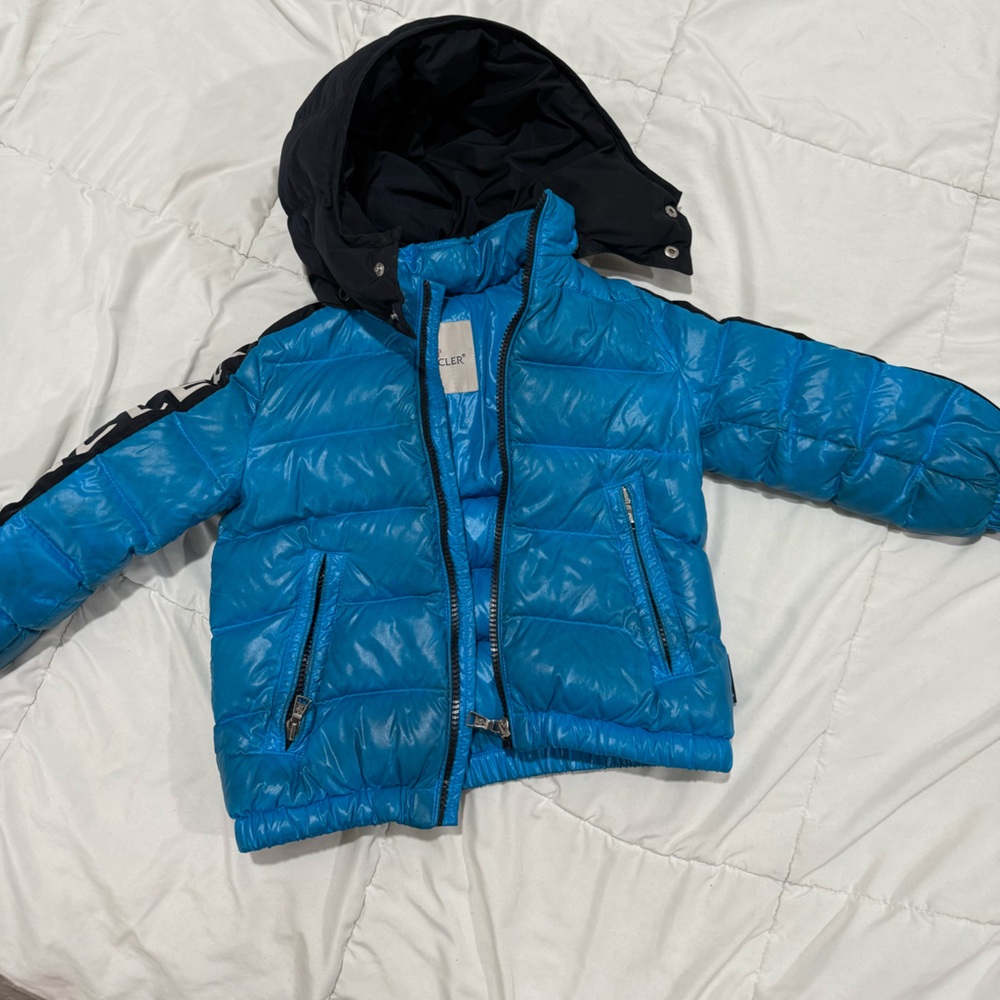 Boys size 4 authentic Moncler coat